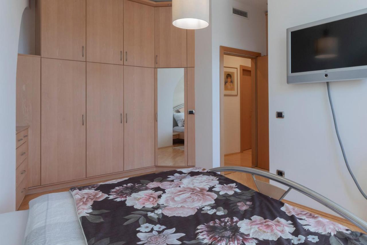 Apartment Perwanger Eppan an der Weinstraße Eksteriør billede